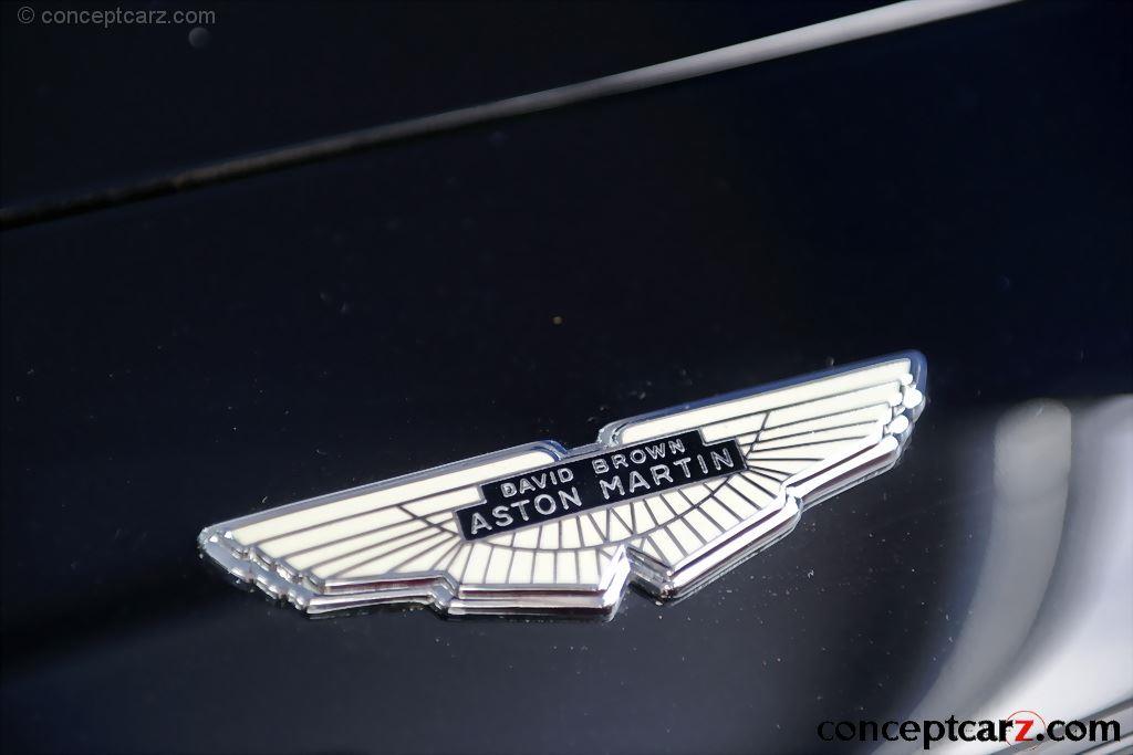 1965 Aston Martin DB5 background image
